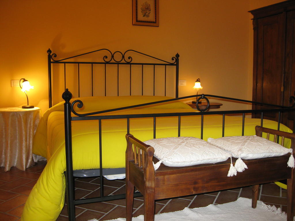 Giannetti Bed & Breakfast Poggio alle Mura الغرفة الصورة